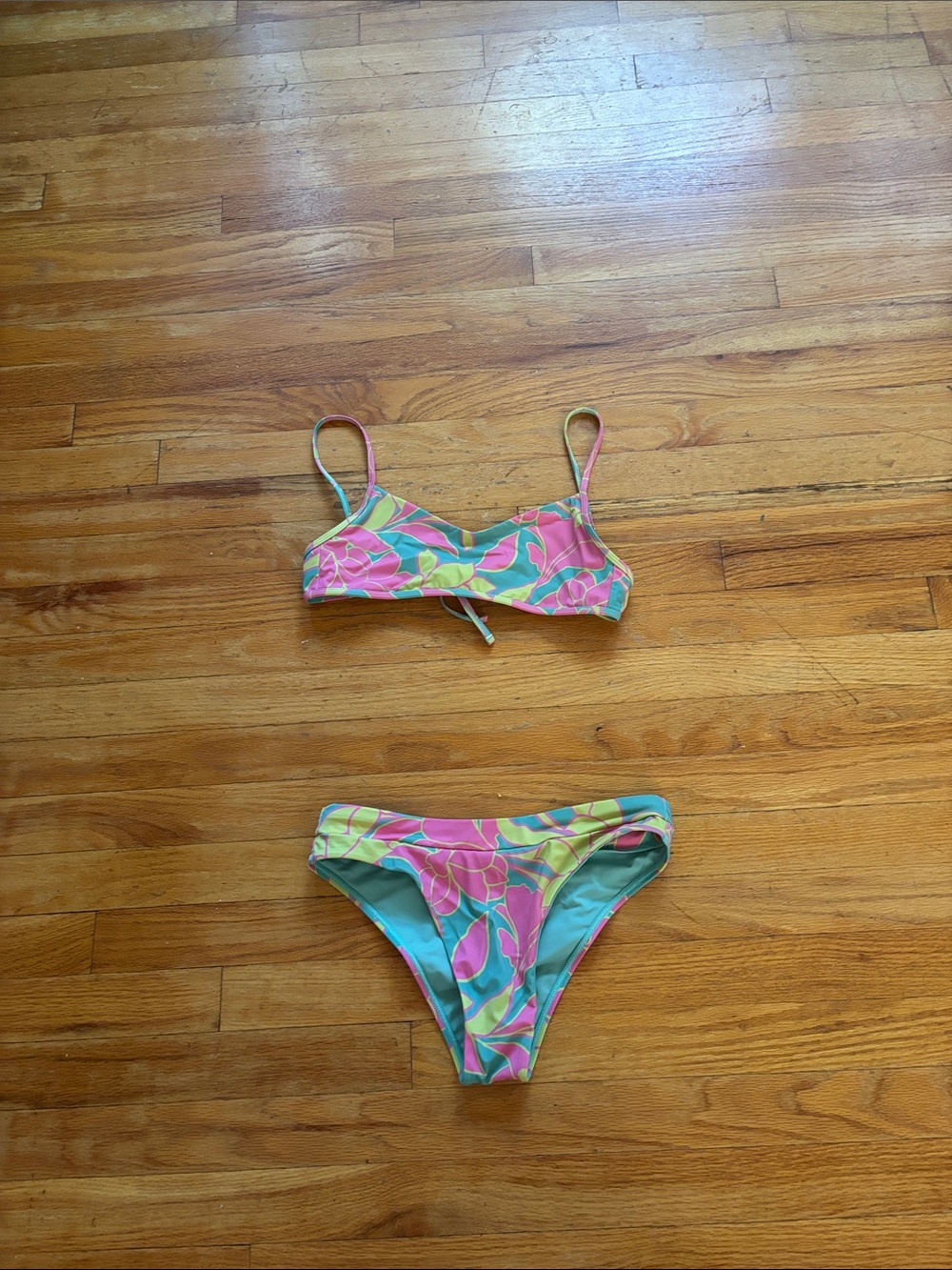 Jolyn Hikari/Alanna Multicolor Floral Two Piece Bikini Swimsuit